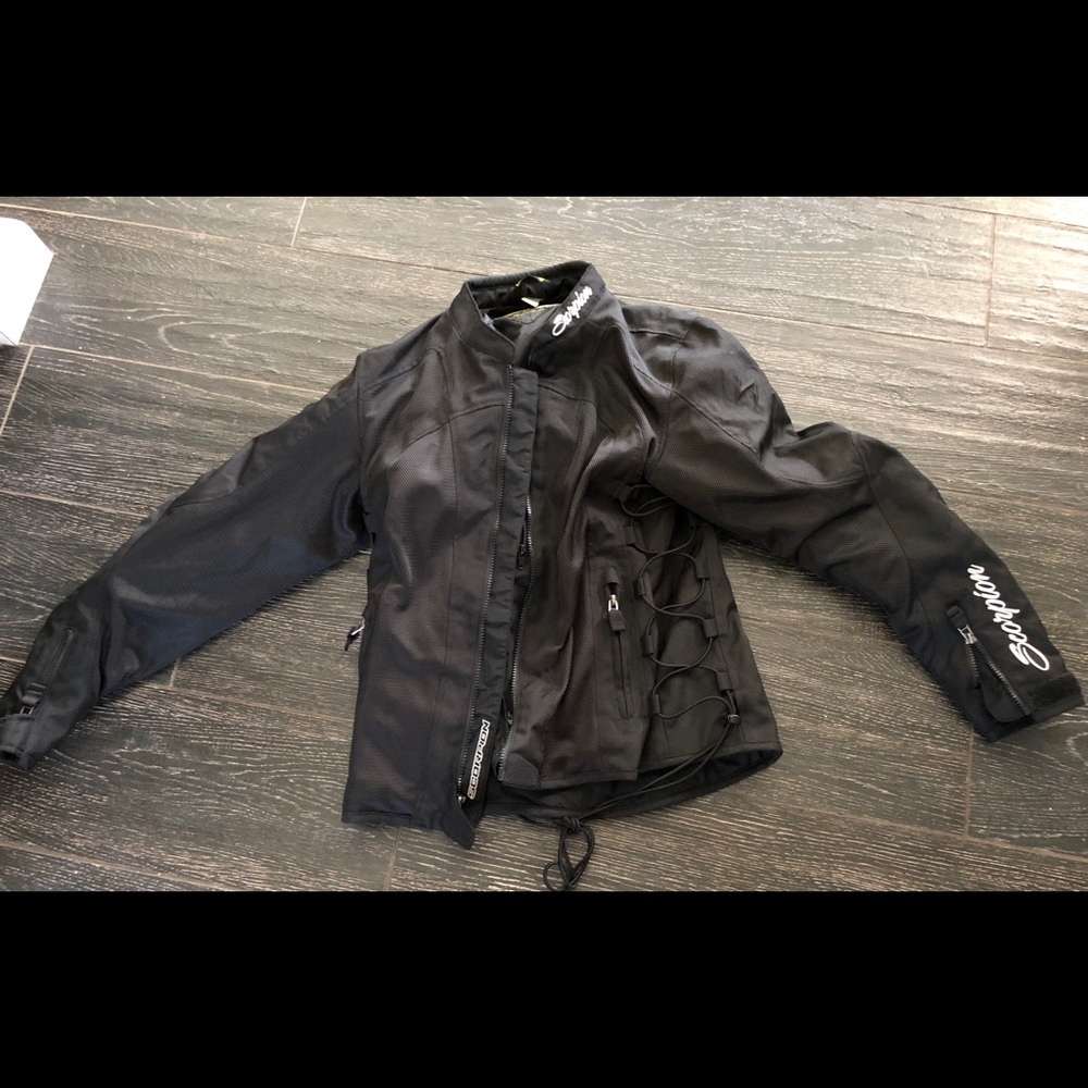 Motorcycle jacket